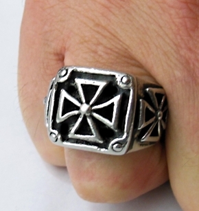 Anel  Cruz de Ferro